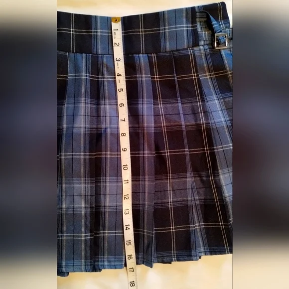 Like-New Blue Plaid Pleated Women's Skirt - Picture 4 of 8